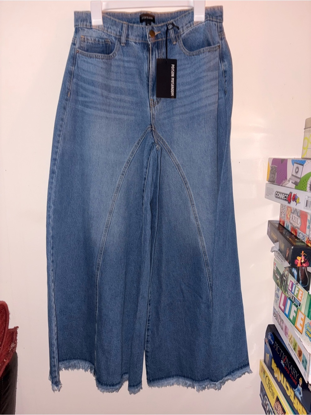 NWT POISON MUSHROOM Women's extreme Wide Leg Jeans size 29